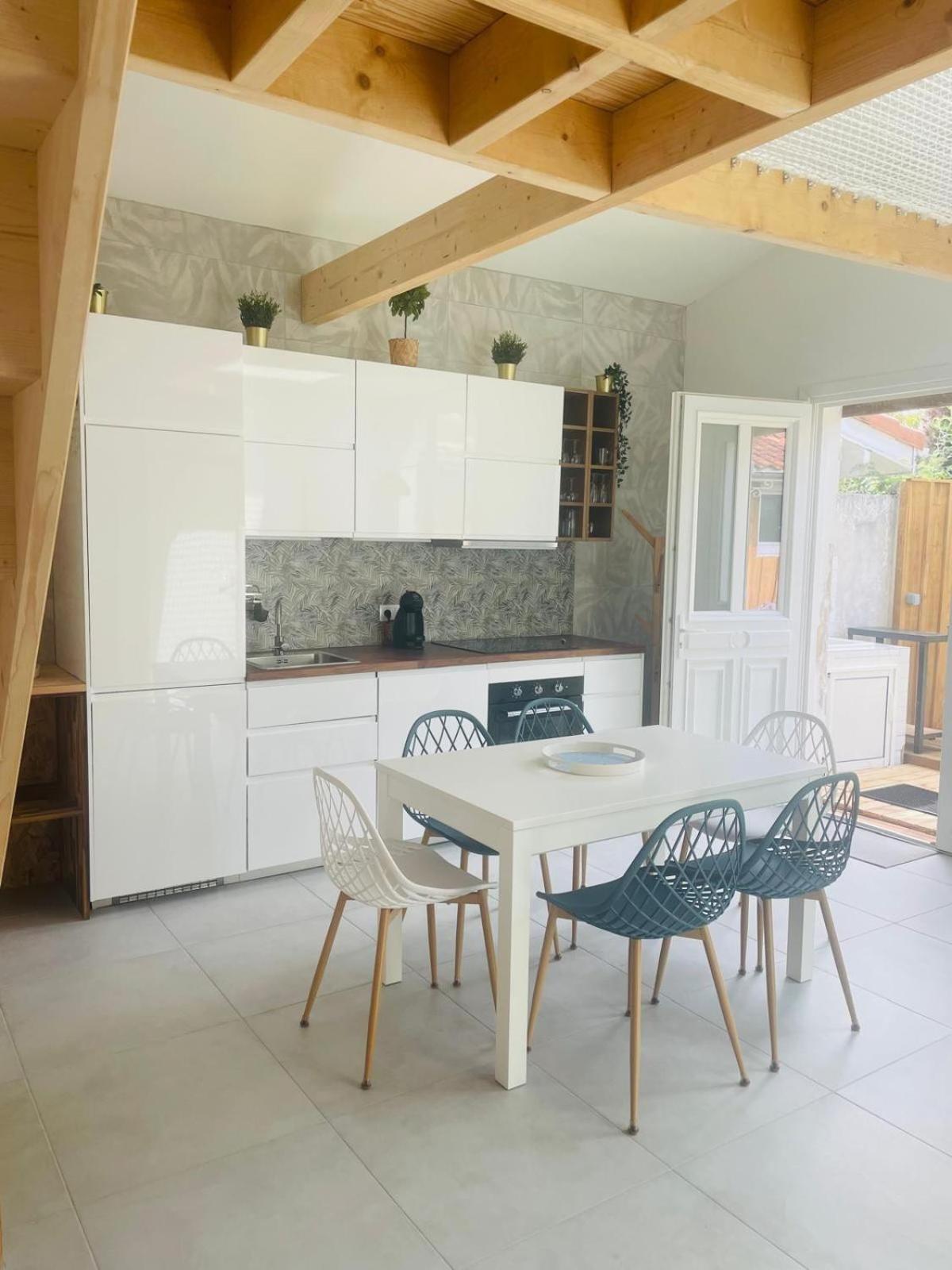 Cabane De Penelope Avec Spa Prive Centre-Ville Et Plage Andernos-les-Bains Exterior foto