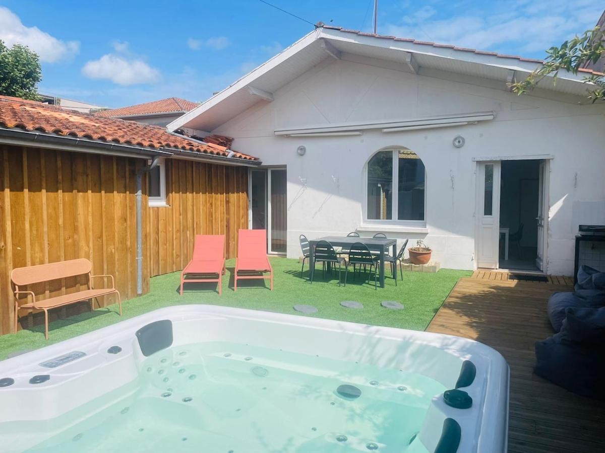 Cabane De Penelope Avec Spa Prive Centre-Ville Et Plage Andernos-les-Bains Exterior foto